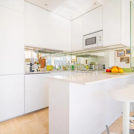 Lovely With View * Paris