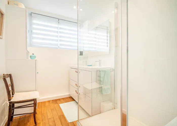 Lovely With View Paris