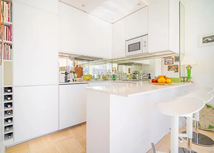 Lovely With View * Paris